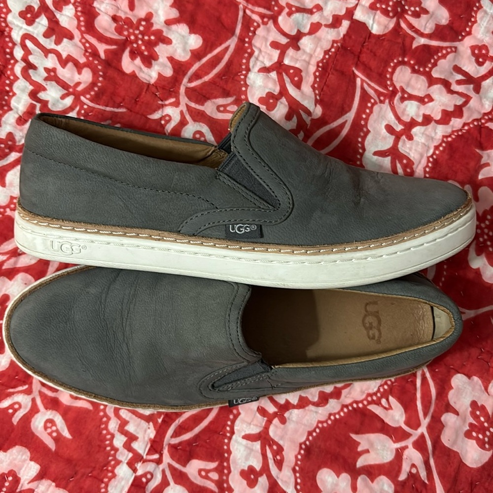 Ugg Slip on sneakers